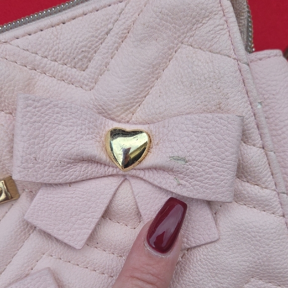 Betsey Johnson Light Pink Bow Crossbody Bag - Picture 3 of 16